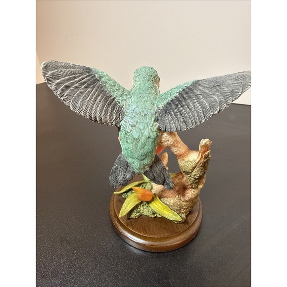 Blackchinned Hummingbird with Lily Hand Painted 4 1/4" Country Artist 01663 - Picture 3 of 5